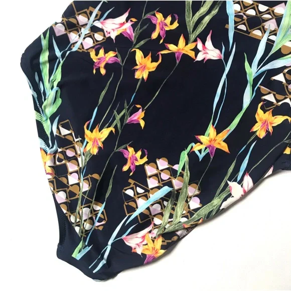 Trina Turk Fiji Ruffled Off Shoulder One Piece Flattering size 12 Large … - Picture 4 of 12